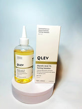 Load image into Gallery viewer, Glycolic Acid 7% Toning Solution.